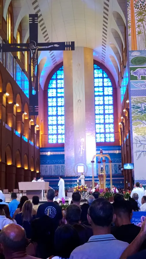 Celebração em igreja visitada pela Cristour
